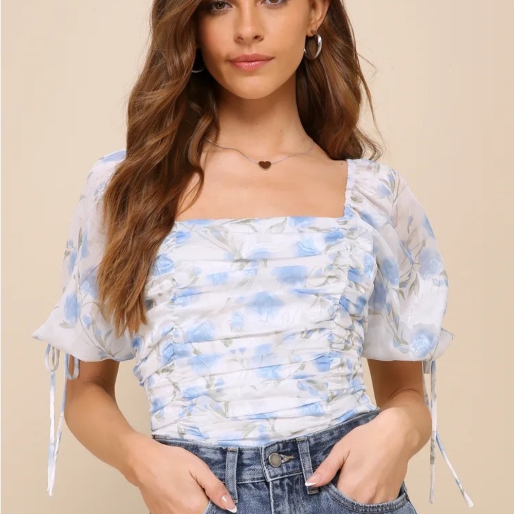 Lulu’s whimsical floral ruched blouse bodysuit